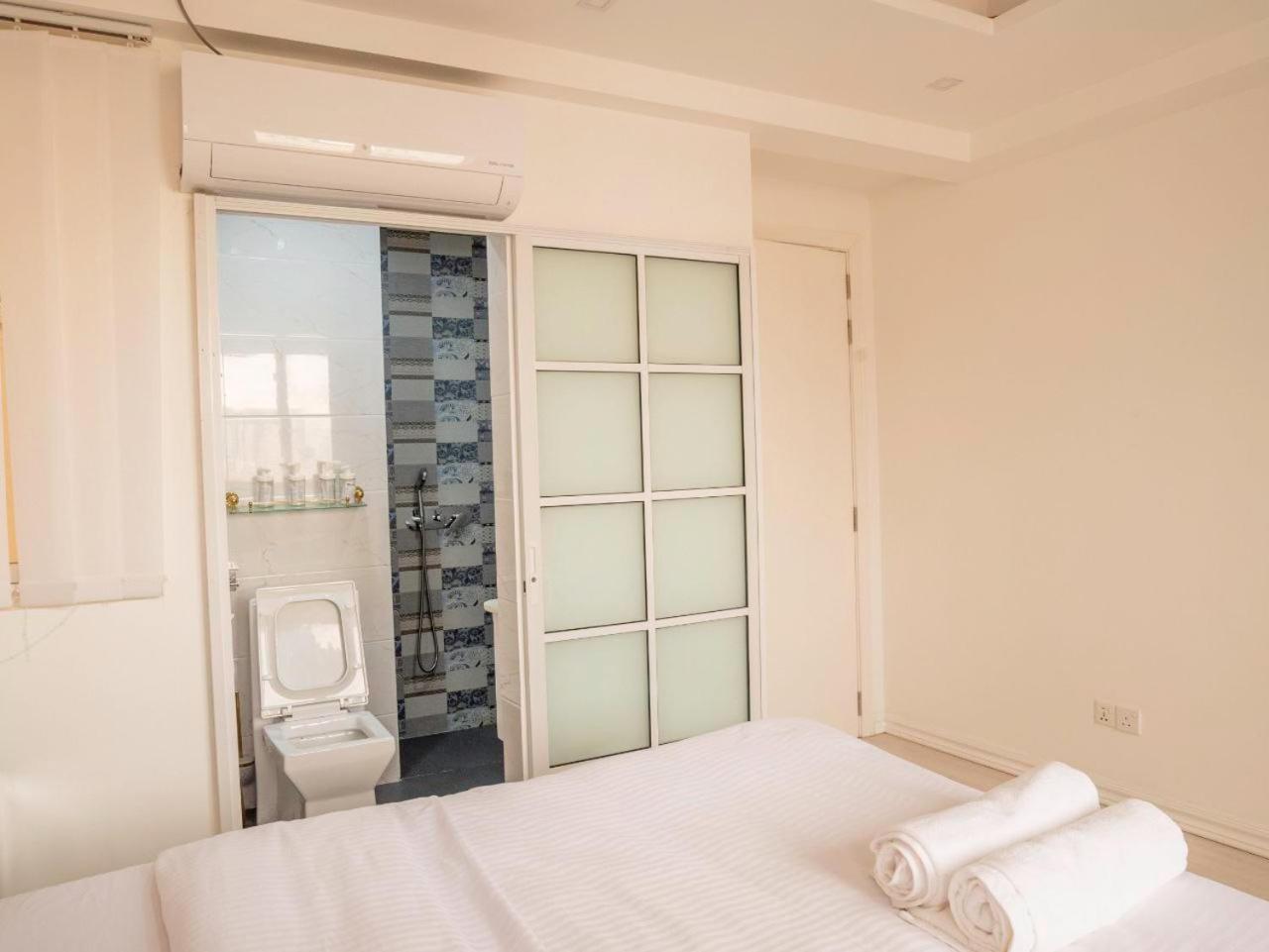 Beachfront Seaview Apartment ماليه المظهر الخارجي الصورة