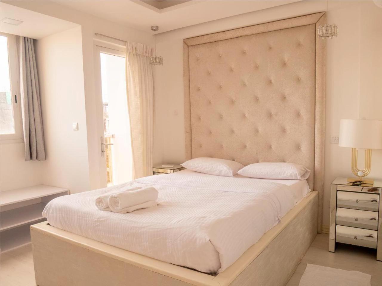 Beachfront Seaview Apartment ماليه المظهر الخارجي الصورة